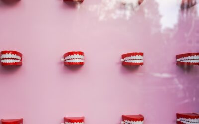 Forvandl dit smil med implantater i munden